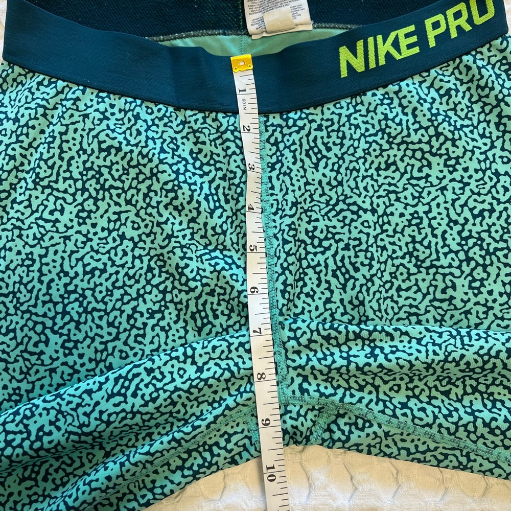 Nike Pro Blue Capri Leggings - Picture 7 of 8